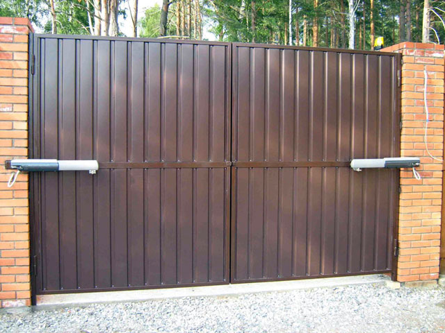 Заборы из сетки рабицы